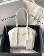 GIVENCHY