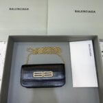 BALENCIAGA
