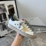 GOLDEN GOOSE