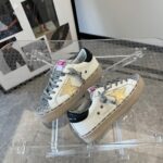 GOLDEN GOOSE