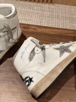 GOLDEN GOOSE