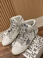 GOLDEN GOOSE