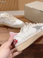 GOLDEN GOOSE