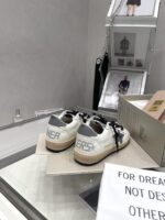 GOLDEN GOOSE