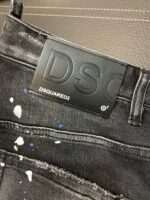 DSQUARED2