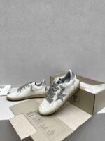GOLDEN GOOSE