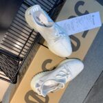 YEEZY BOOST 350 V2