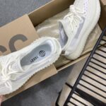 YEEZY BOOST 350 V3