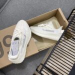YEEZY BOOST 350 V3
