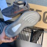 YEEZY BOOST 350 V2
