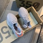 YEEZY BOOST 350 V2